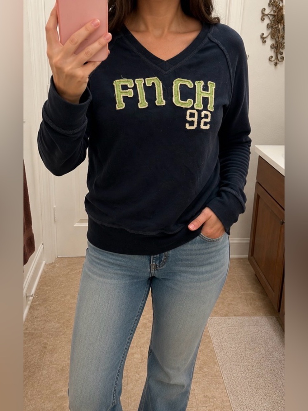 Abercrombie & Fitch “FINCH 92” Sweatshirt Women’s Large